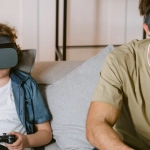 Родители контролируют цифровые развлечения детей